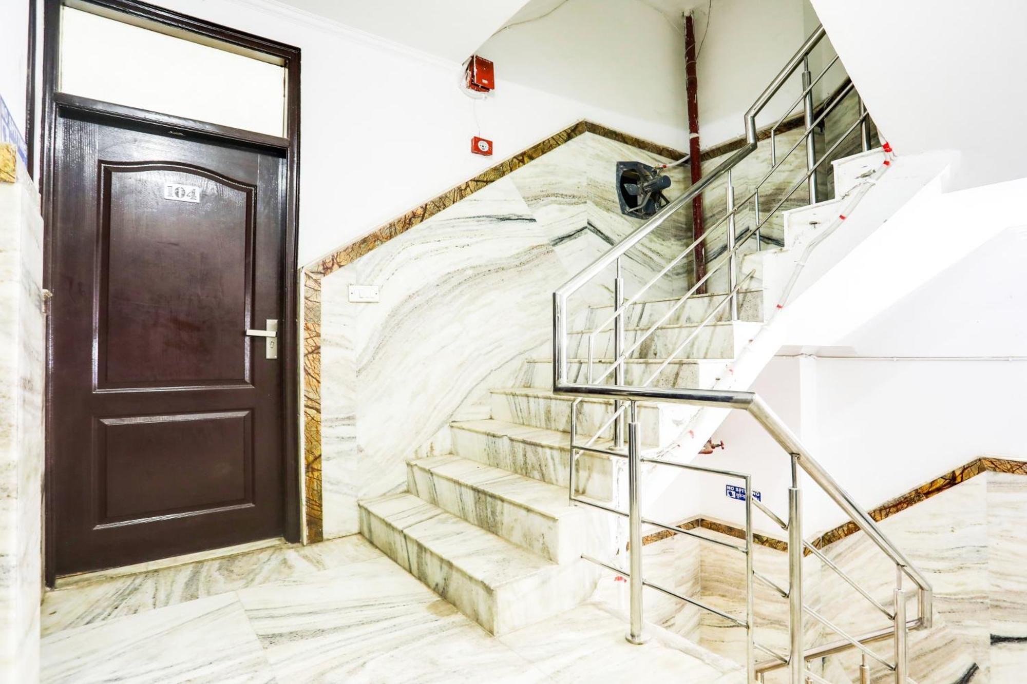 Hotel O Anchal Dx New Delhi Exteriör bild