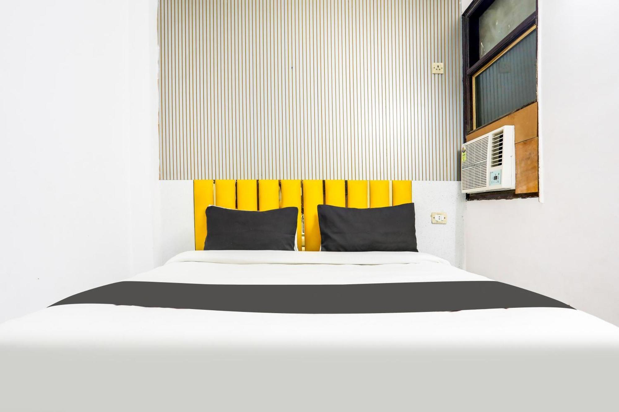 Hotel O Anchal Dx New Delhi Exteriör bild
