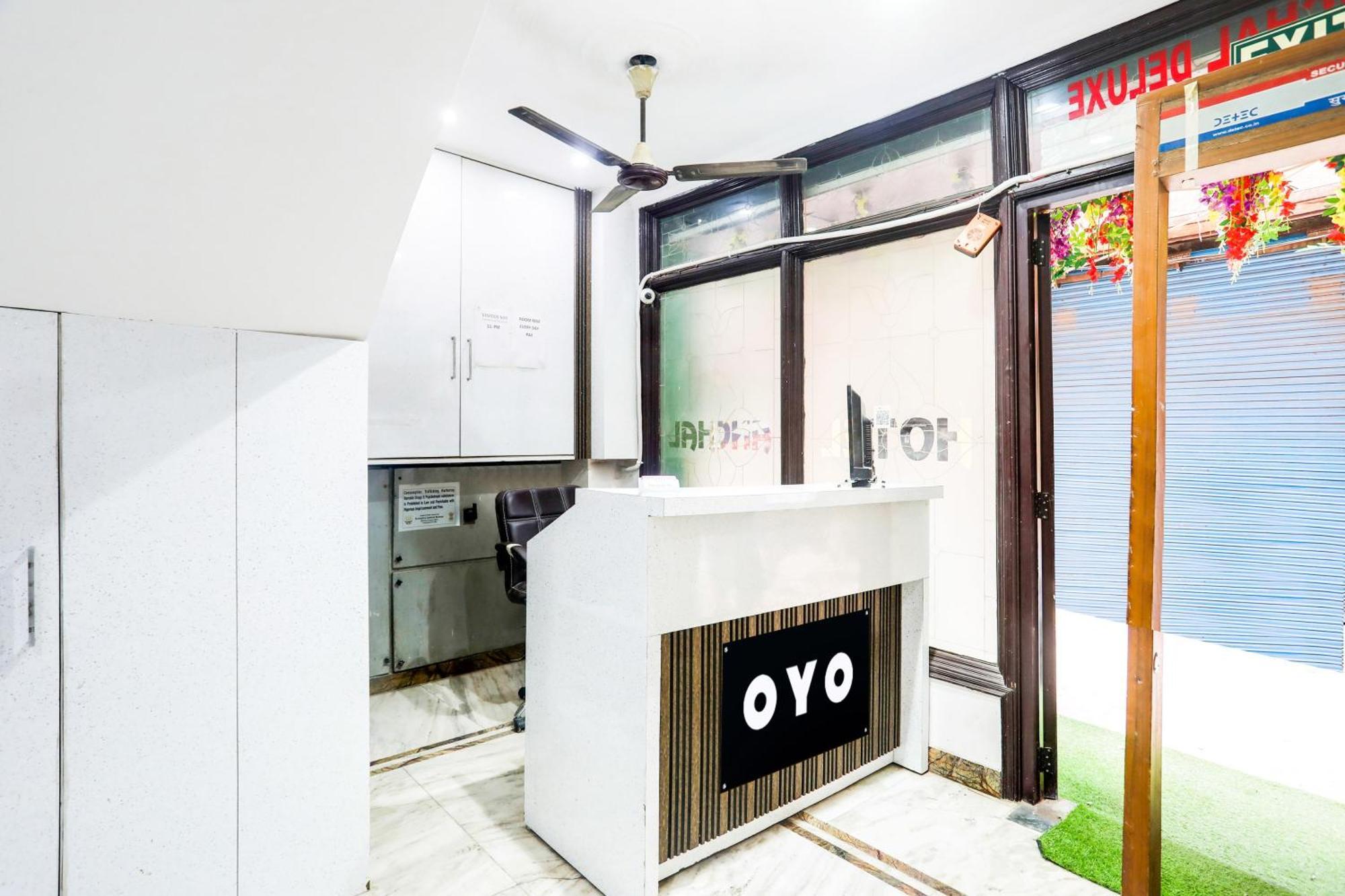 Hotel O Anchal Dx New Delhi Exteriör bild